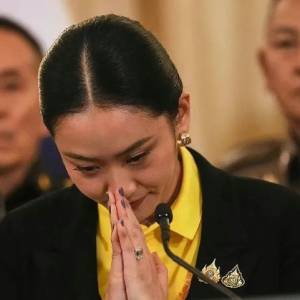 突然之间，泰国军方的政变概率高达40%