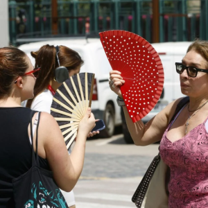 高温热浪来袭，为什么西班牙人不装空调？