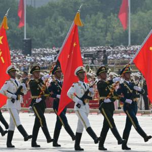 九三阅兵结束后，西方不得不重新评估东方力量，这五国表态来了，尤其是新加坡，非常不一般